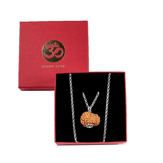 Rudraksha Rara de 9 Mukhis – Transformación Interior y Evolución Espiritual