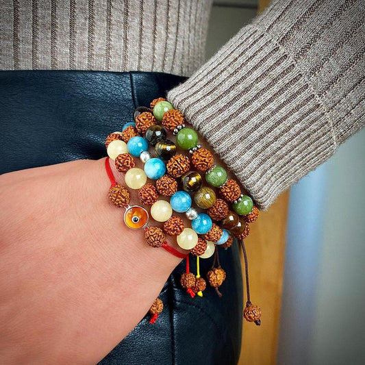 Pulsera Energía y Vitalidad · Ojo turco amarillo – detalle