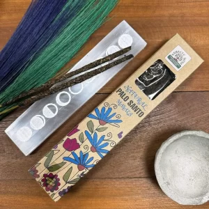 🌳 Incienso de Palo Santo – Calma y claridad interior